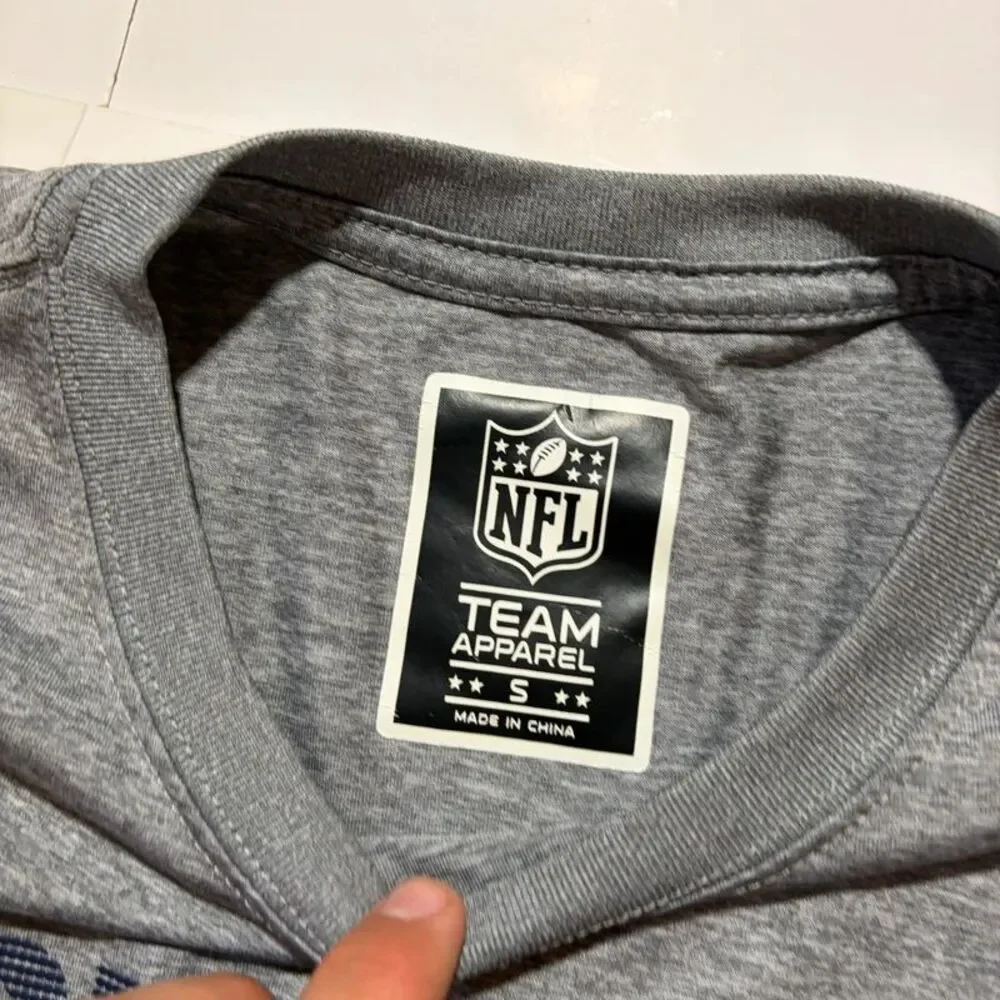 Seattle Seahawks Grey Long sleeve Graphic Tee shirt football NFL